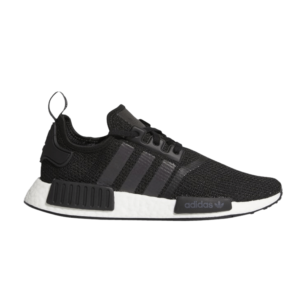 nmd_r1-black-carbon-fv8152