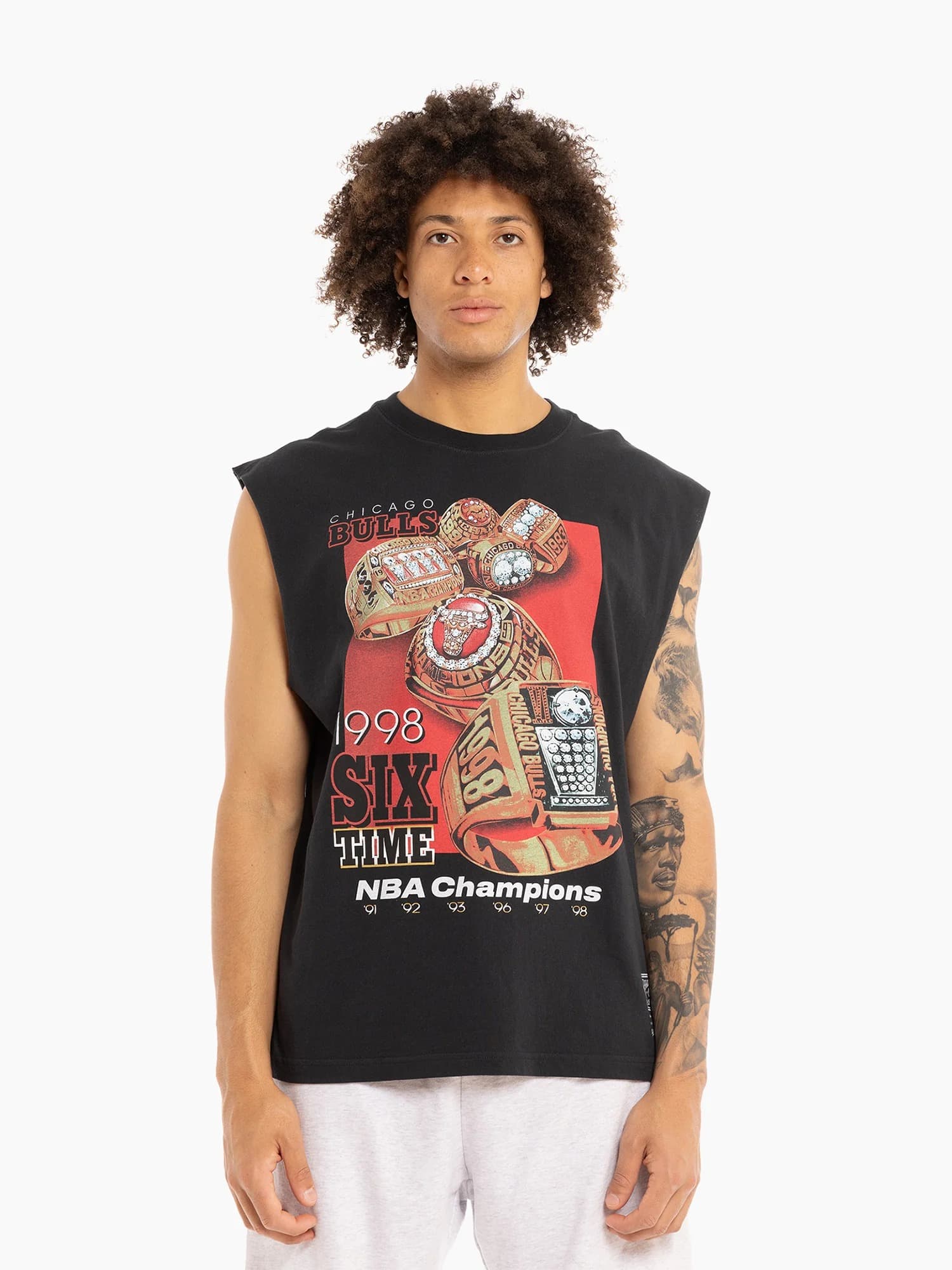 Mitchell-Ness-Chicago-Bulls-6-Rings-NBA-Champions-Vintage-Muscle-Tank-3