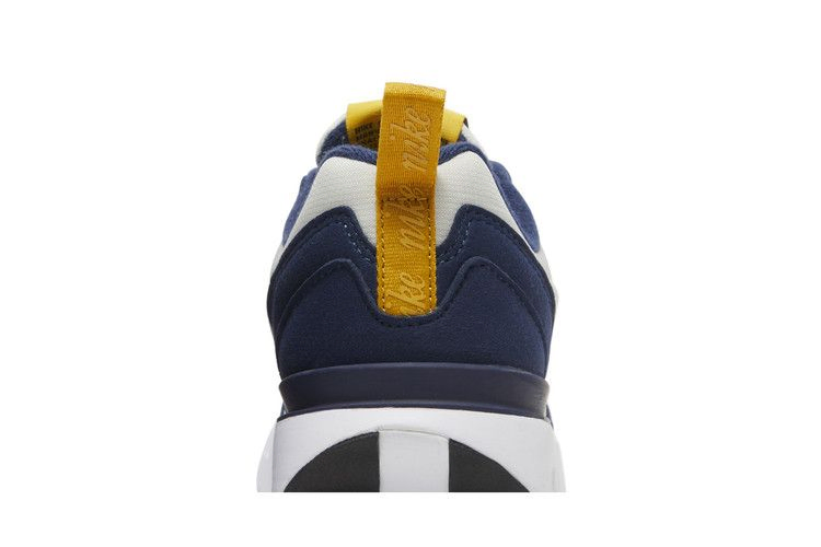 Кроссовки Nike Air Max Dawn GS 'Light Bone Midnight Navy'
