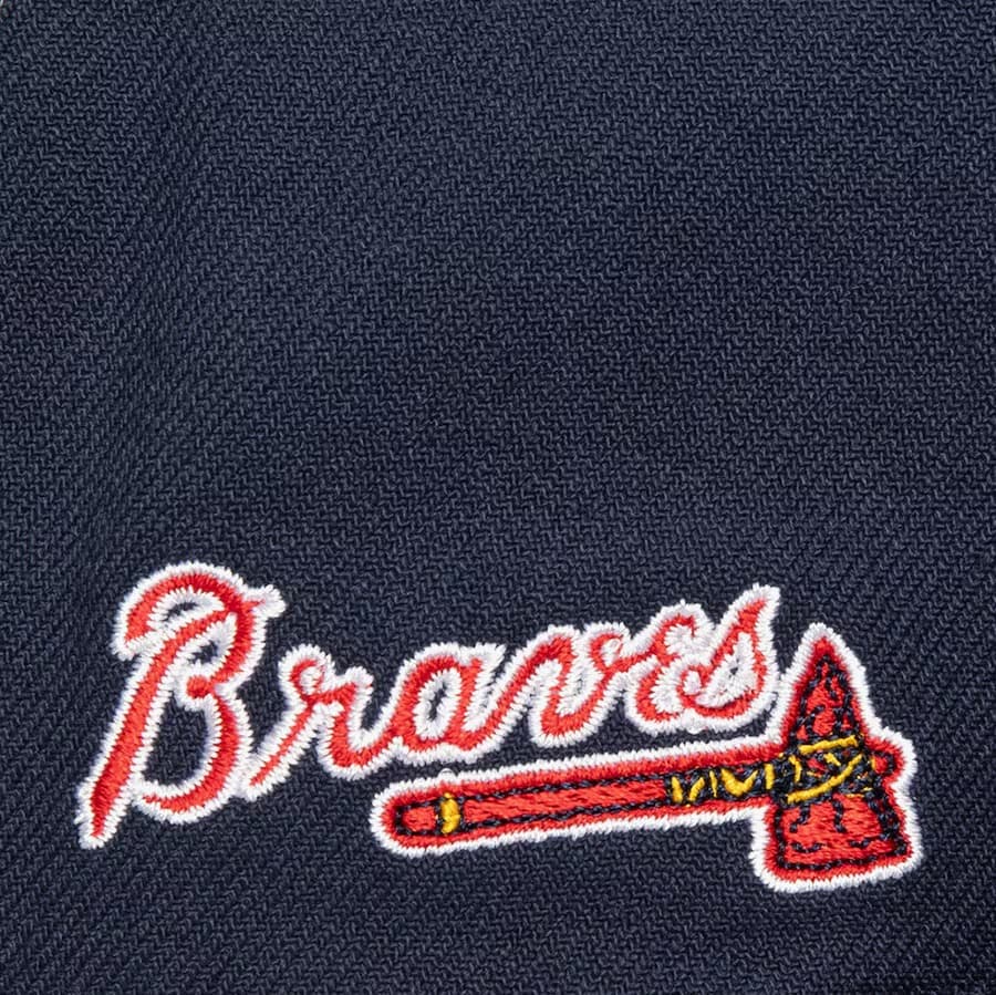 Бейсболка Mitchell & Ness Navy Atlanta Braves Day 4 Snapback Hat