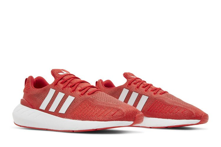 swift-run-22-vivid-red-white-gz3497_07