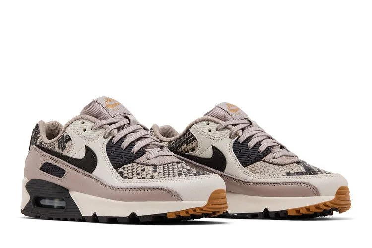 Krossovki-Nike-Wmns-Air-Max-90-SE-Snakeskin-7