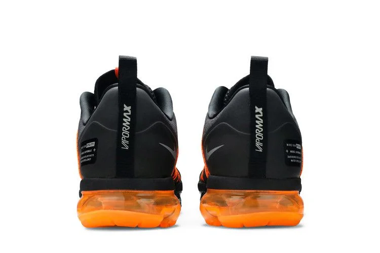 Krossovki-Nike-Air-VaporMax-Run-Utility-Black-Orange-5