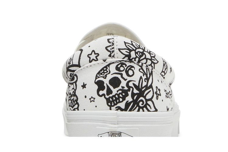classic-slip-on-u-color-vn0a4bv31iu_06