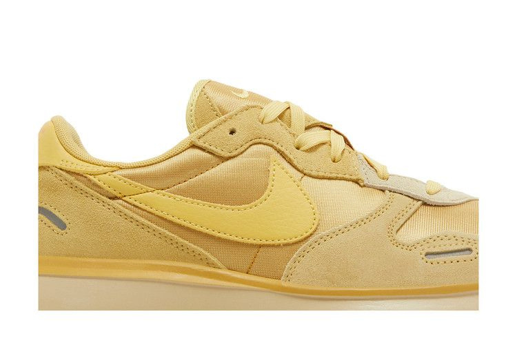 Кроссовки Nike Wmns Phoenix Waffle 'Wheat Gold'