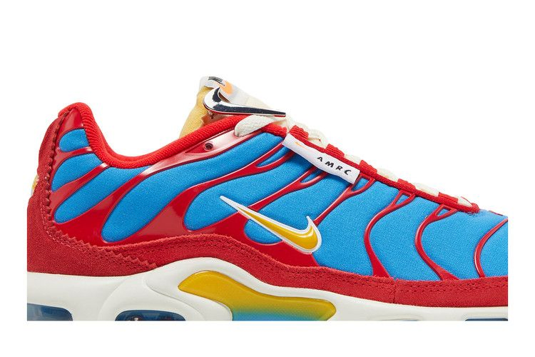 Кроссовки Nike Air Max Plus SE 'Running Club - University Red Light Photo Blue'