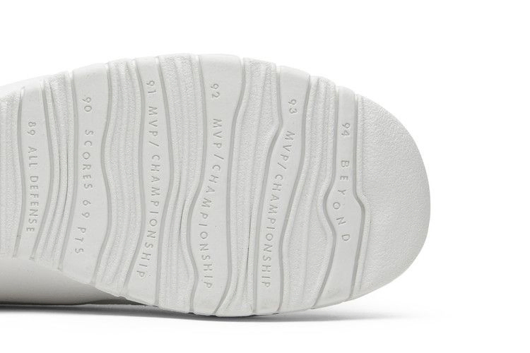 air-jordan-10-retro-bg-i-m-back-310806-104_04