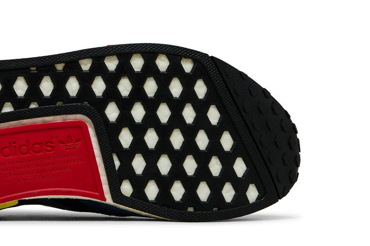 villa-x-nmd_r1-ba9746_04
