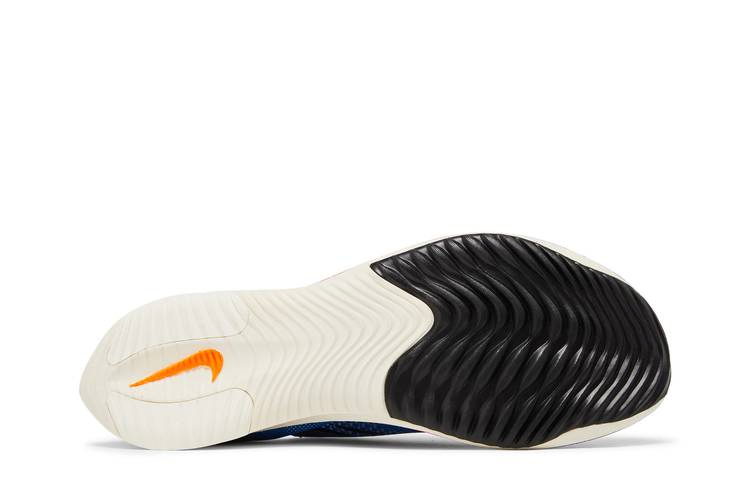Кроссовки Nike ZoomX Streakfly 'Photo Blue University Red'
