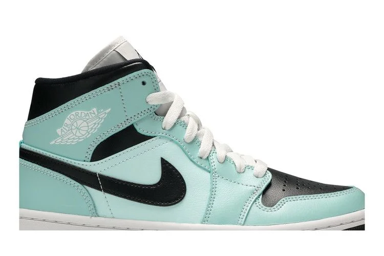 Krossovki-Wmns-Air-Jordan-1-Mid-Aqua-Black-1