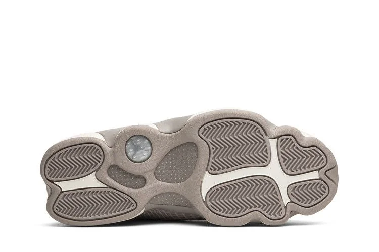 Кроссовки Wmns Air Jordan 13 Retro 'Phantom'