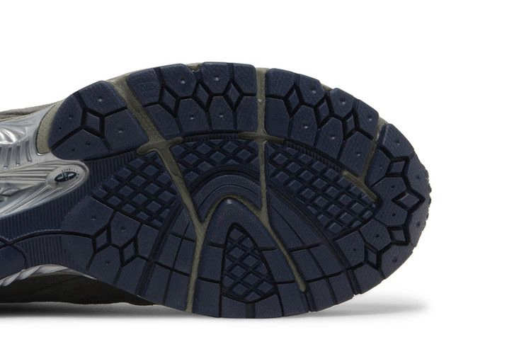 Кроссовки New Balance 2002R GORE-TEX 'Castlerock Natural Indigo'
