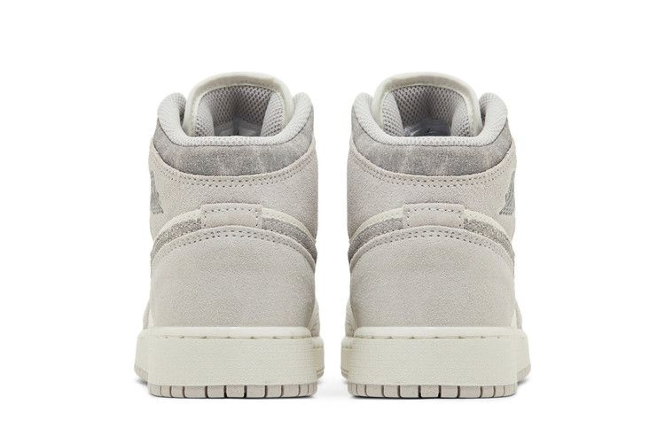 Кроссовки Air Jordan 1 Mid SE GS 'Neutral Grey Sail'