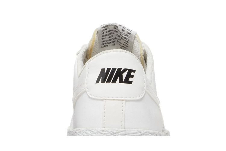 blazer-low-gs-white-555190-102_06