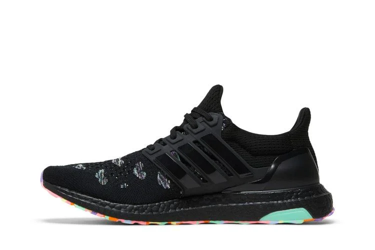 Кроссовки adidas UltraBoost 1.0 'Valentine's Day'