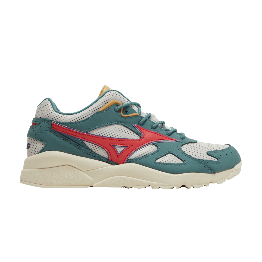 Кроссовки Mizuno Patta x Sky Medal 'Green Ivory'