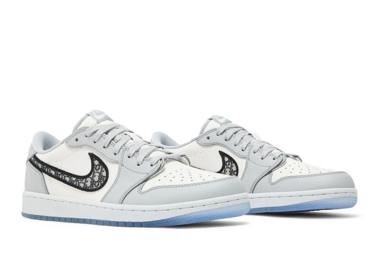 Krossovki-Dior-x-Air-Jordan-1-Low-7
