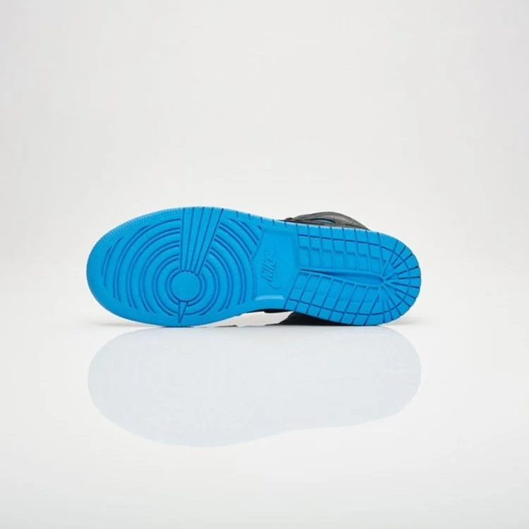Krossovki-Air-Jordan-1-Retro-High-OG-BG-Quai-54-4