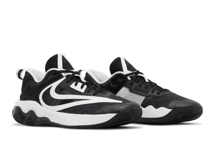 giannis-immortality-3-black-white-dz7533-003_07