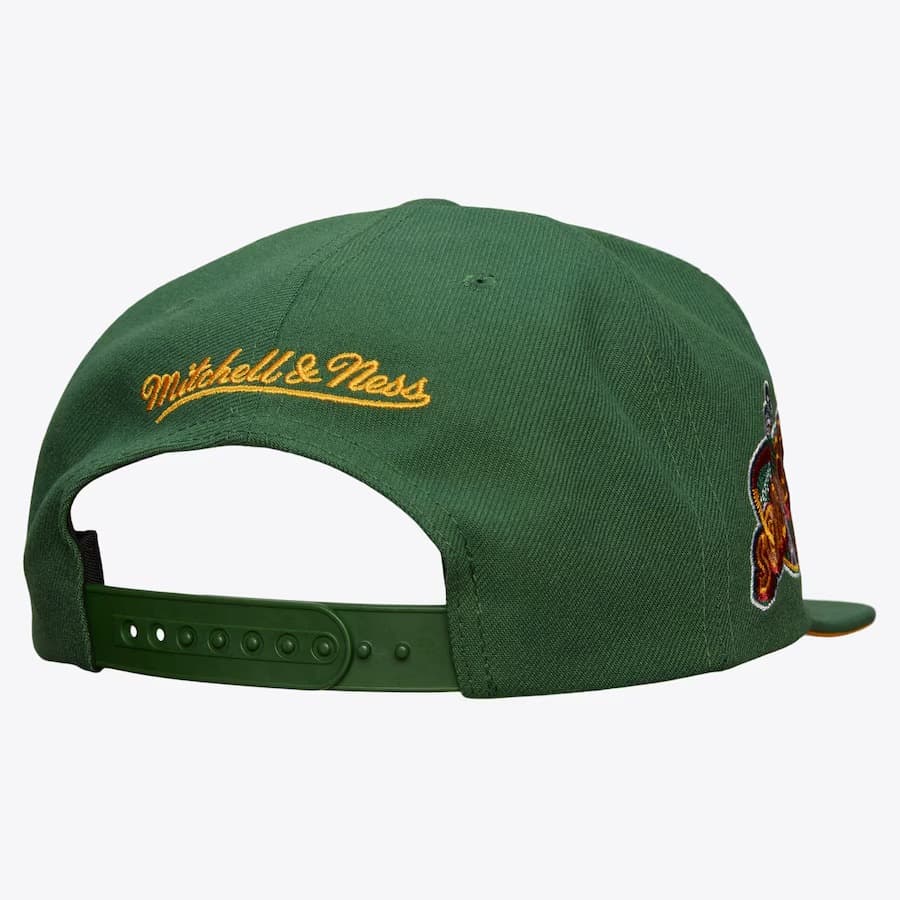 Mitchell-Ness-Green-Seattle-SuperSonics-Hardwood-Classics-Team-Tagged-Snapback-Hat-1