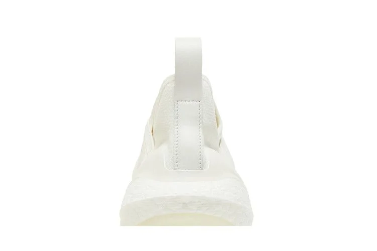 Krossovki-adidas-Y-3-UltraBoost-22-Triple-White-6