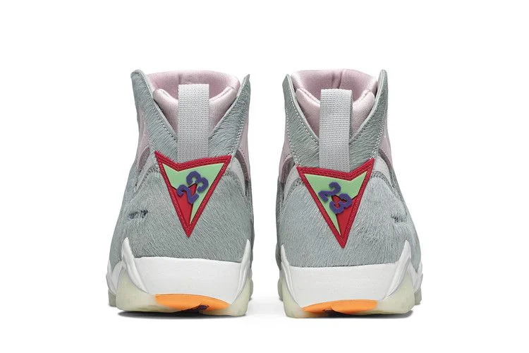 Кроссовки Air Jordan 7 Retro SE 'Hare 2.0'