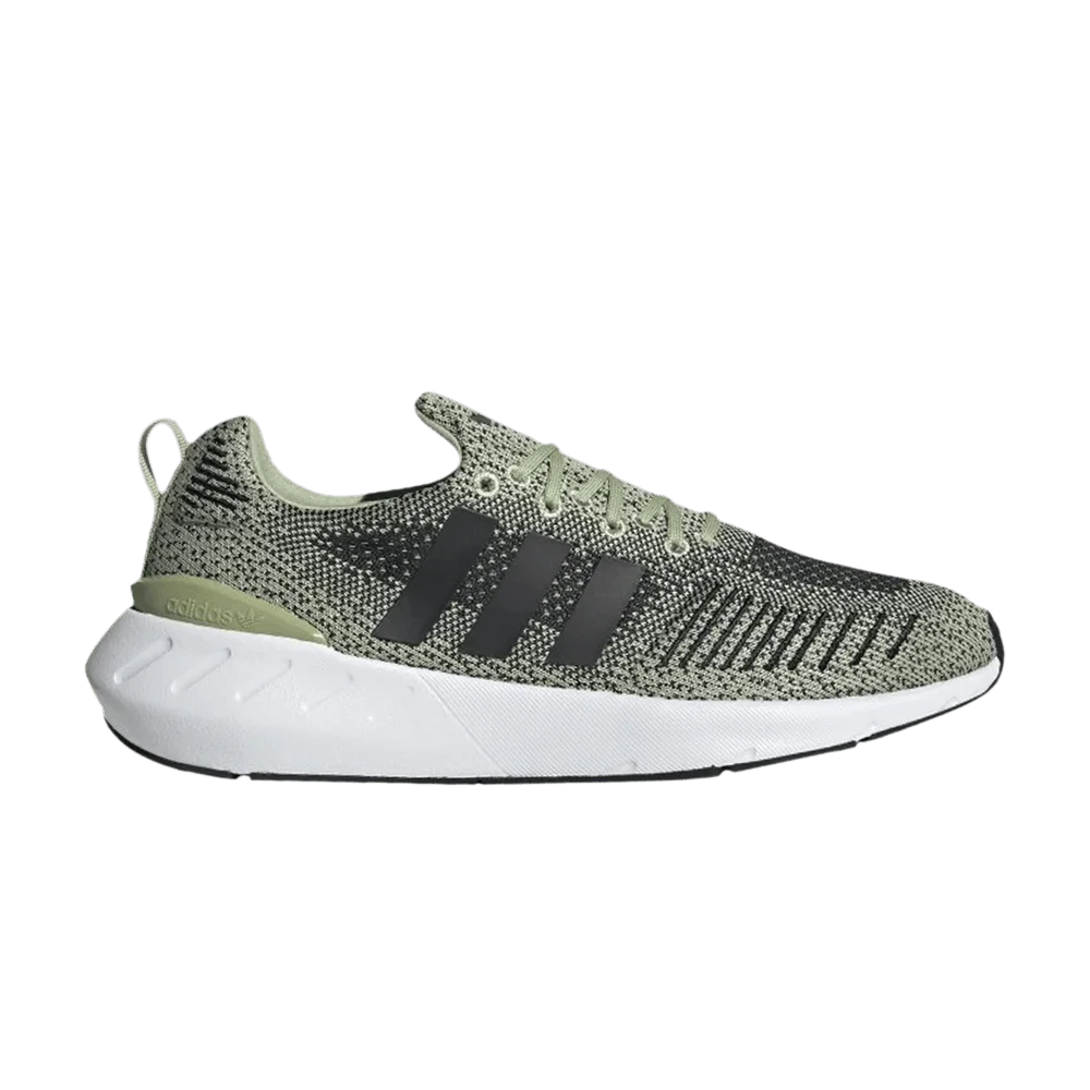 Krossovki-Adidas-Swift-Run-22-Magic-Lime