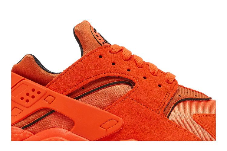 Кроссовки Nike Wmns Air Huarache 'Rush Orange'