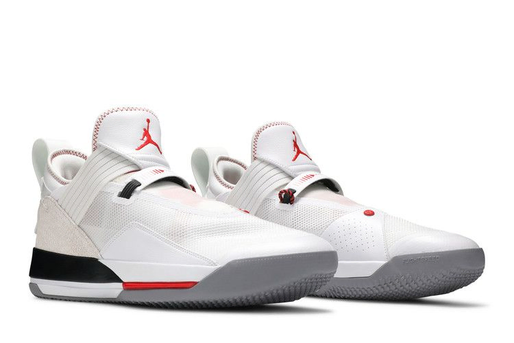 air-jordan-33-low-se-cd9560-106_07