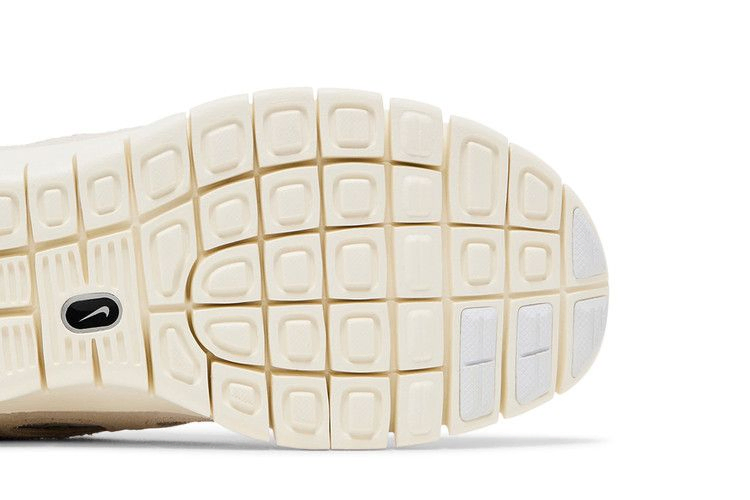 Кроссовки Nike Wmns Free Run 2 'White Light Bone'