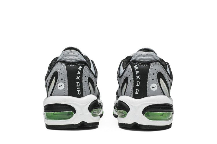 air-max-tailwind-4-wolf-grey-cd0456-001_05