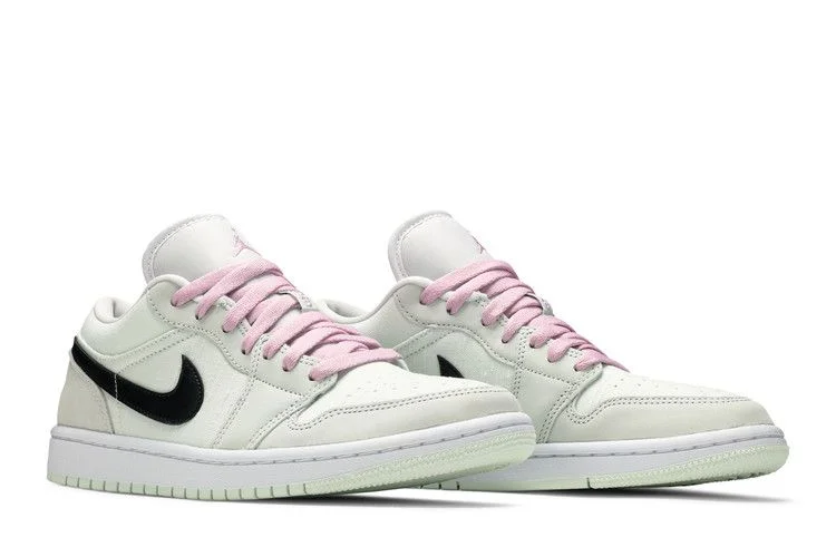 Krossovki-Wmns-Air-Jordan-1-Low-SE-Barely-Green-7