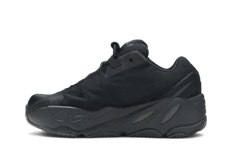 Кроссовки Adidas Yeezy Boost 700 MNVN Infants 'Triple Black'