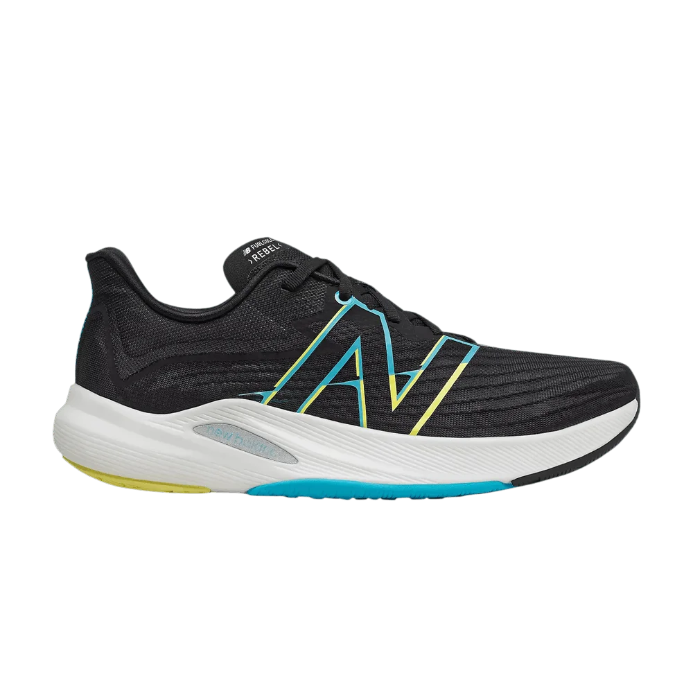 Krossovki-New-Balance-FuelCell-Rebel-v2-2E-Wide-Black-Virtual-Sky