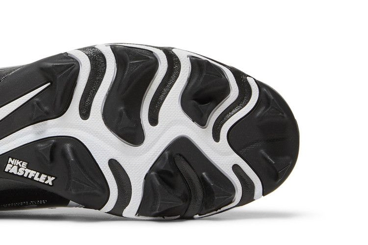 Кроссовки Nike Alpha Menace 3 Shark Wide 'Black White'