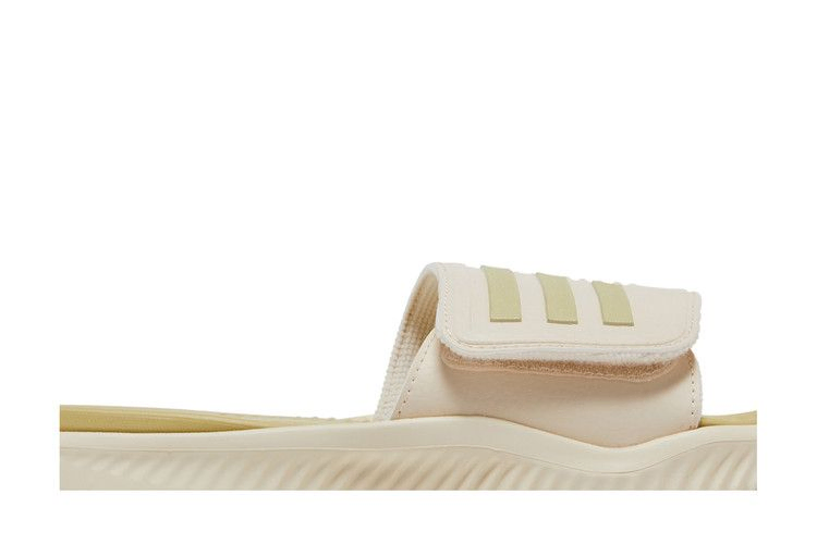 alphabounce-slide-wonder-white-sandy-beige-metallic-gy9418_01