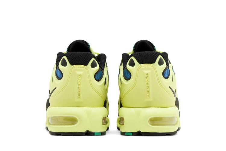 air-max-plus-drift-light-lemon-twist-fd4290-700_05