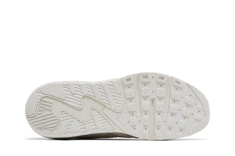 Krossovki-Nike-Air-Max-Excee-GS-Triple-White-3