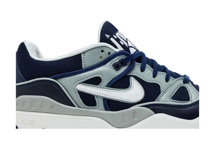 Krossovki-Nigo-x-Nike-Air-Force-3-SP-College-Pack-Midnight-Navy-1