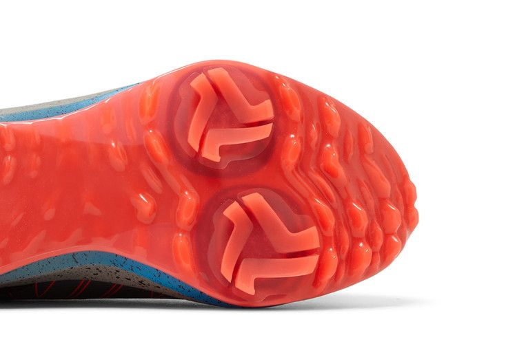Кроссовки Nike Air Zoom Infinity Tour 2 Shield 'Anthracite Bright Crimson'