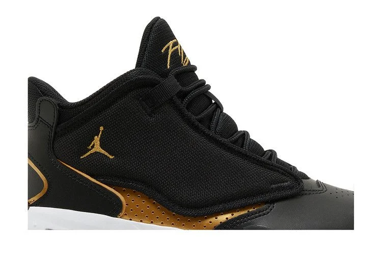 Кроссовки Air Jordan Max Aura 4 GS 'Black Metallic Gold'