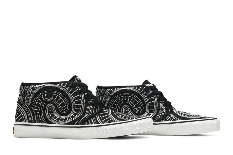 supreme-x-chukka-boot-spiral-vn-0scvefu_07