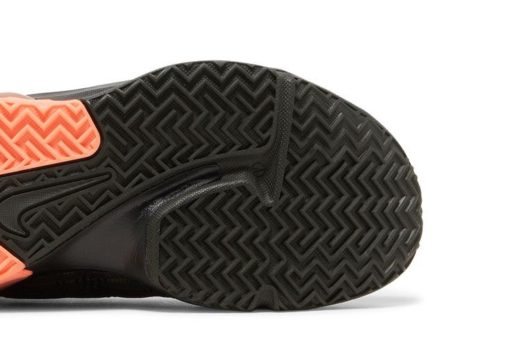 lebron-witness-6-black-sequoia-crimson-pulse-cz4052-001_04