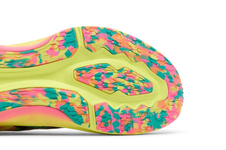 Кроссовки ASICS Wmns Novablast 'Color Injection Pack'