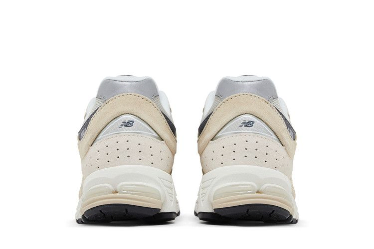 Кроссовки New Balance 2002R 'Sandstone Magnet'