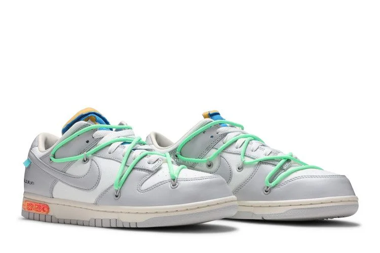 Krossovki-Off-White-x-Nike-Dunk-Low-Lot-26-of-50-7