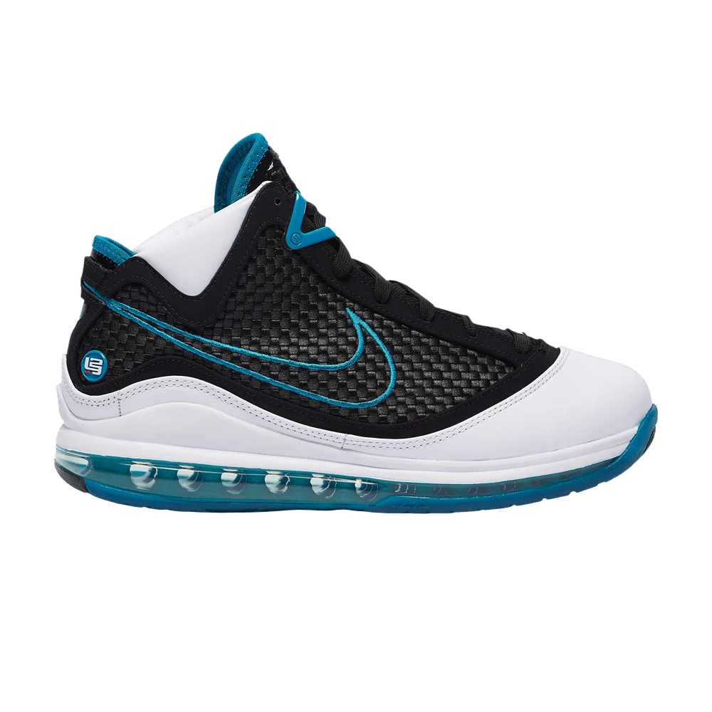 Krossovki-Nike-Air-Max-LeBron-7-Retro-QS-Red-Carpet-2019-Sample