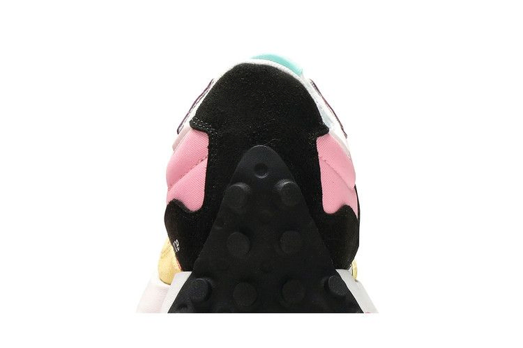 Кроссовки Foot Locker x New Balance Wmns 327 'Collective - Pink'