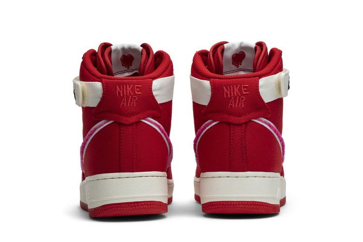 Кроссовки Emotionally Unavailable x Nike Air Force 1 High 'Heart'
