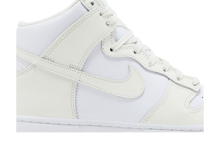 Кроссовки Nike Wmns Dunk High 'Sail Gum'